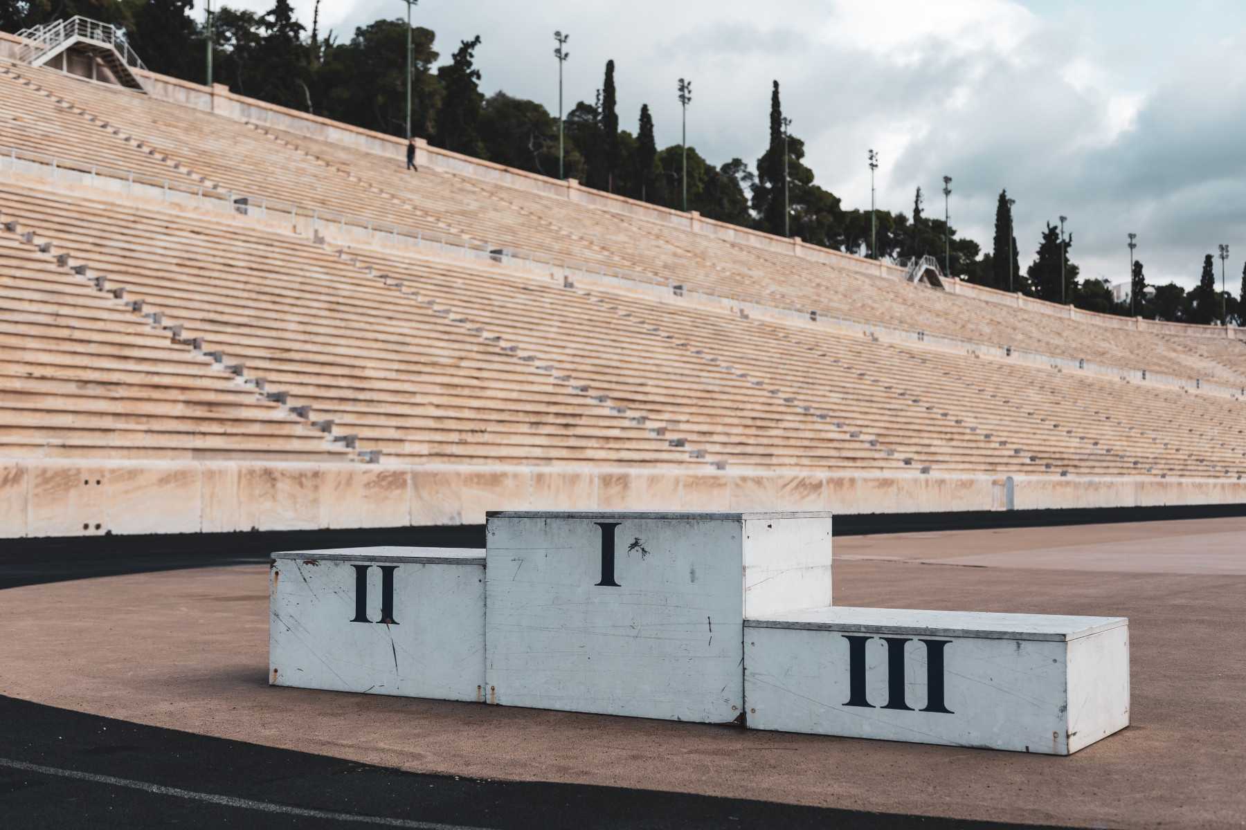 Stary Stadion Sportowy oraz stare podium